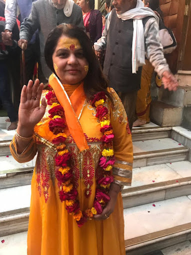 Astrologer Dr. Meenaakshi Sharma